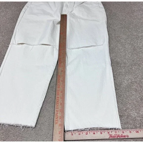 Universal Thread Vintage Straight Jeans Ivory Distressed Pockets Size 14 Short - Picture 3 of 13